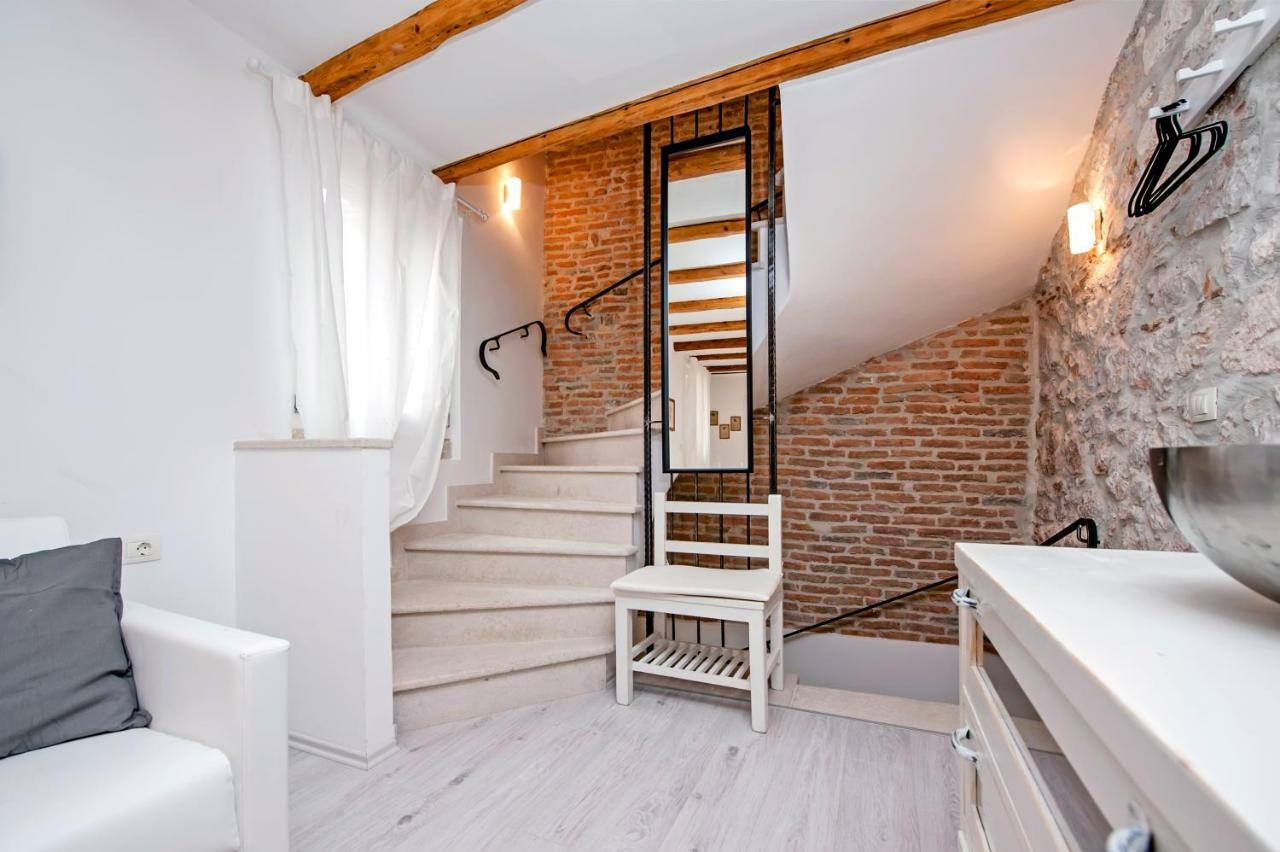 Apartment And Studio Ca' 3 Vie Rovinj Exterior foto