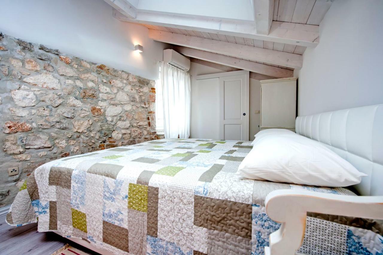 Apartment And Studio Ca' 3 Vie Rovinj Exterior foto