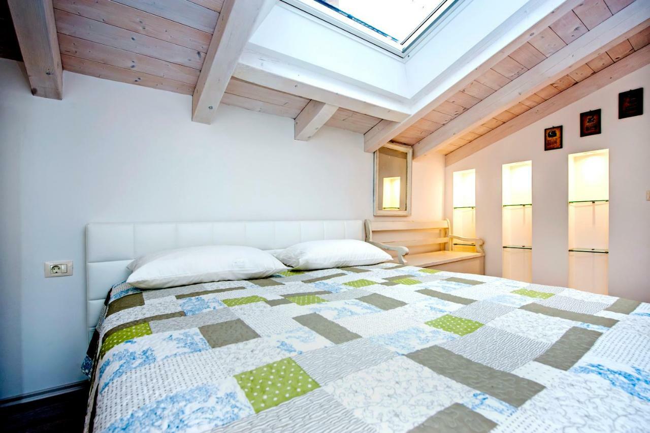 Apartment And Studio Ca' 3 Vie Rovinj Exterior foto